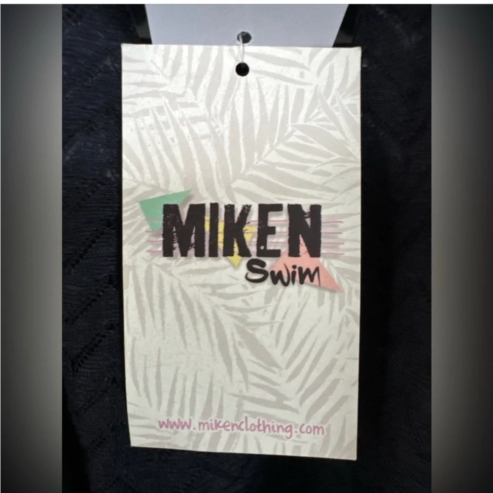 NWT Miken Black Swim Coverup with Chevron Design - Picture 5 of 7